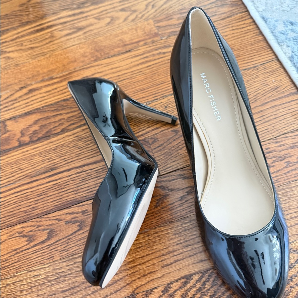 Marc Fisher Glossy Black Heels